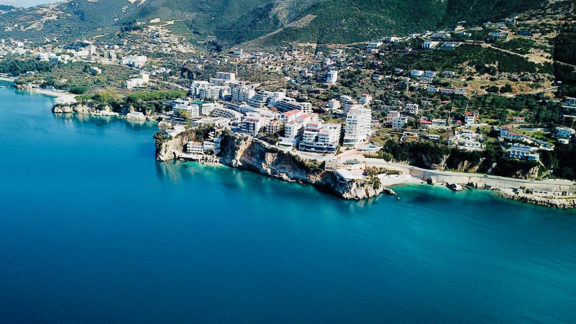 Diora'S Hotel And Apartments Vlorë Exterior foto